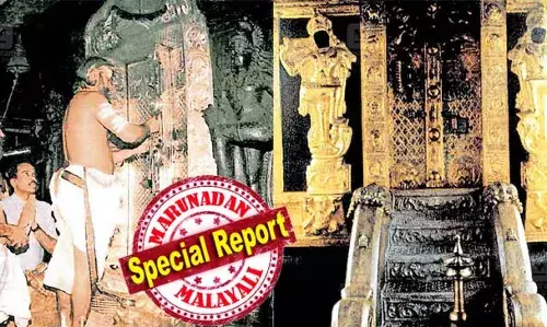 സ്വര്‍ണം പൂശിയ കട്ടിളയും രേഖയില്‍ ചെമ്പ്; ആദ്യം ഉണ്ണിക്കൃഷ്ണന്‍ പോറ്റിയുടെ കയ്യിലെത്തിയത് കട്ടിളയിലെ സ്വര്‍ണമെന്ന് മഹസര്‍ രേഖകള്‍; ഈ വര്‍ഷം  പാളികള്‍ ഇളക്കിയതില്‍ ആചാര ലംഘനവും; ദ്വാരപാലകശില്‍പ അറ്റകുറ്റപ്പണി ഉച്ചപ്പൂജയ്‌ക്കോ അത്താഴപൂജയ്‌ക്കോ ശേഷമേ പാടുള്ളൂ എന്ന് ക്ഷേത്രനിയമം തെറ്റിച്ചു; പാളികള്‍ ഇളക്കിമാറ്റിയത് രാത്രി നട അടച്ചശേഷമെന്ന് വിജിലന്‍സ്