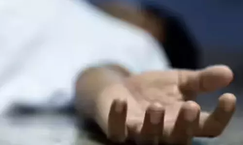 ഒറ്റയ്ക്ക് താമസിച്ചിരുന്നയാളെ മരിച്ച നിലയില്‍ കണ്ടെത്തി; മൃതദേഹത്തിന്റെ ഭൂരിഭാഗവും തെരുവുനായ്ക്കള്‍ തിന്ന നിലയില്‍