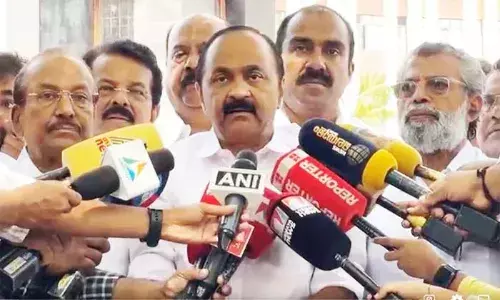 മന്ത്രിമാരും ഭരണപക്ഷ അംഗങ്ങളും സഭ്യേതര പരാമര്‍ശം നടത്തി; ഭരണപക്ഷ എം.എല്‍.എ ഭിന്നശേഷിക്കാരെ അപമാനിച്ചു; മന്ത്രി ഗണേഷ് കുമാര്‍ വ്യക്തിപരമായ വിരോധം തീര്‍ത്തു; പമാര്‍ശങ്ങള്‍ തടയാതെ സ്പീക്കര്‍ കുടപിടിച്ചു കൊടുത്തു; വിമര്‍ശിച്ചു വി ഡി സതീശന്‍