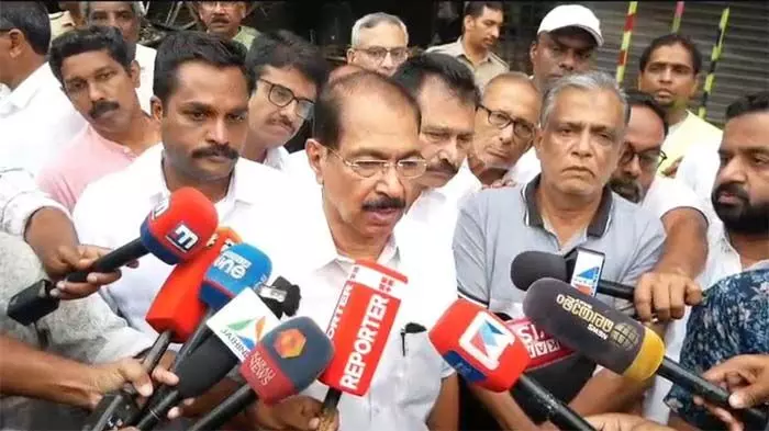 തളിപ്പറമ്പ് തീപിടുത്തം: വ്യാപാരികള്‍ക്ക് സര്‍ക്കാര്‍ അടിയന്തിര ധനസഹായം നല്‍കണമെന്ന് സണ്ണി ജോസഫ്