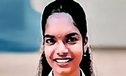 പ്ലസ്ടു വിദ്യാര്‍ഥിനി മൂവാറ്റുപുഴയാറ്റില്‍ മരിച്ചനിലയില്‍; അക്കരപ്പാടം പാലത്തില്‍ നിന്നും ചാടുകയായിരുന്നെന്ന് പോലിസ്