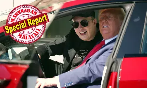 ടെസ്ലയുടെ സെല്‍ഫ് ഡ്രൈവിംഗ് കാറുകള്‍ തുടര്‍ച്ചയായി ട്രാഫിക്ക് നിയമങ്ങള്‍ ലംഘിക്കുന്നു; മസ്‌കിനെ പൂട്ടാന്‍ പുതിയ തന്ത്രവുമായി ട്രംപ്; ടെസ്ലയുടേത് മോശം കാറുകളോ?