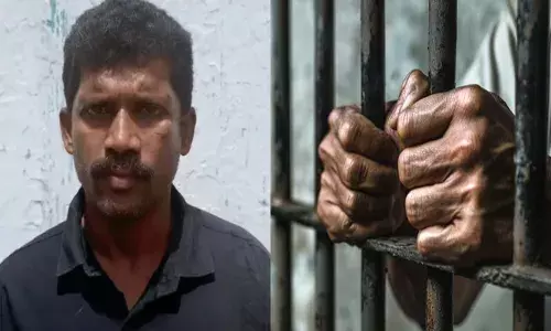 പകൽ സമയങ്ങളിൽ വളർത്തു നായയുമായി കറങ്ങി നടക്കും; ഇഷ്ടപ്പെട്ട വീട് സ്പോട്ട് ചെയ്ത് രാത്രിയെത്തി മോഷണം; പ്രതി സ്ഥിരം ശല്യക്കാരനെന്ന് നാട്ടുകാർ; കാപ്പ ചുമത്തി സെൻട്രൽ ജയിലിലേക്ക് മാറ്റി പോലീസ്