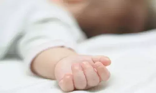 കോഴിക്കോട് മെഡിക്കൽ കോളേജിൽ പനി ബാധിച്ച് ചികിത്സയിലായിരുന്നു നാല് മാസം പ്രായമുള്ള പെൺകുഞ്ഞ് മരിച്ചു