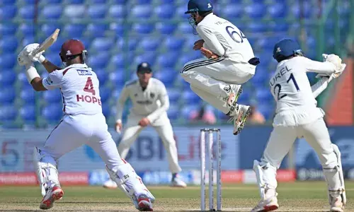 സെഞ്ചുറിയുമായി കാംപെല്ലിന്റെയും ഷായ് ഹോപ്പിന്റെയും ചെറുത്തുനില്‍പ്പ്;  വിജയലക്ഷ്യം നൂറ് കടത്തിയ ഗ്രീവ്സ് - സീല്‍സ് പത്താം വിക്കറ്റ് കൂട്ടുകെട്ടും;   121 റണ്‍സ് വിജയലക്ഷ്യം കുറിച്ച് വിന്‍ഡീസ്; അഞ്ചാം ദിനത്തില്‍ ഇന്ത്യന്‍ ജയം 58 റണ്‍സ് അകലെ