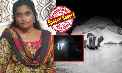 വീടിന്റെ പോർച്ചിൽ നിന്ന് കാർ സ്റ്റാർട്ട് ചെയ്ത മകൻ; അതെ സമയത്ത് ഗേറ്റ് തുറക്കാനെത്തി അമ്മയും; ഹാൻഡ് ബ്രേക്ക് ഇടാതെ വൻ അബദ്ധം; നിമിഷനേരം കൊണ്ട് വാഹനം പിന്നോട്ട് ഉരുണ്ട് ഇരുവരുടെയും ശരീരത്തിലൂടെ കയറിയിറങ്ങി; നിലവിളി കേട്ട് നാട്ടുകാർ ഓടിയെത്തി; അപകടത്തിൽ വീട്ടമ്മയ്ക്ക് ദാരുണാന്ത്യം; നോവായി അന്നമ്മയുടെ വിയോഗം