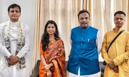 ബിഹാര്‍ നിയമസഭ തിരഞ്ഞെടുപ്പിന് ദിവസങ്ങള്‍ ശേഷിക്കെ നാടകീയ നീക്കം; യുവഗായിക മൈഥിലി ഠാക്കൂര്‍ ബിജെപിയില്‍; ബിഹാറില്‍ ആദ്യഘട്ട സ്ഥാനാര്‍ഥി പട്ടിക പുറത്തിറക്കി