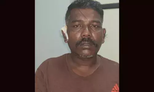 സാനിട്ടറി ഷോപ്പില്‍ കയറി മോഷ്ടിച്ചു; മോഷണ മുതല്‍ കൊണ്ടു പോകാന്‍ തൊട്ടടുത്തിരുന്ന സ്‌കൂട്ടറും മോഷ്ടിച്ചു; കറക്കത്തിനിടയില്‍ പോലീസിന്റെ മുന്നില്‍പ്പെട്ടു; മൊട്ടബിനുവിനെ ഓടിച്ചിട്ട് പിടിച്ച് ആറന്മുള പോലീസ്