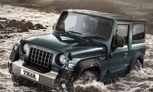 ഥാർ കൊണ്ട് യുവാക്കളുടെ ഇടയിൽ കോളിളക്കം സൃഷ്ട്ടിച്ചു; ഇലക്ട്രിക് എസ്‌യുവികളും മികച്ച പ്രകടനം; സെപ്റ്റംബറിൽ റെക്കോർഡ് കുതിപ്പുമായി മഹീന്ദ്ര; വിൽപ്പന കണക്കുകൾ അറിയാം