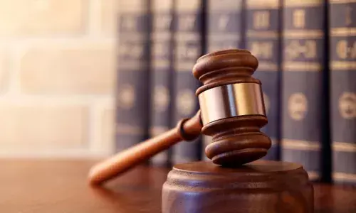 ട്രാൻസ്ജെൻഡർ ആയതിന്‍റെ പേരിൽ സ്വകാര്യ സ്കൂളിൽ നിന്ന് പിരിച്ചുവിട്ടു; അധ്യാപികക്ക് നഷ്ടപരിഹാരം നൽകാൻ കോടതി ഉത്തരവ്; തുല്യ അവസര നയത്തിനായി കമ്മിറ്റി രൂപീകരിച്ചു