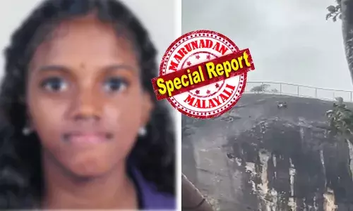 വൈകുന്നേരം അപകടകരമായ സ്ഥലത്തേക്ക് കുട്ടികൾ കയറിപോകുന്നത് ശ്രദ്ധിച്ച ആളുകൾ; പിന്നെ കണ്ടത് താഴെ വീണു കിടക്കുന്ന നിലയിൽ; കൊല്ലം മരുതിമലയിൽ നിന്ന് പെൺകുട്ടികൾ ചാടിയത് മനഃപൂർവം തന്നെ; പിന്നിലെ കാരണം വ്യക്തമല്ല; പ്രദേശം സാമൂഹ്യവിരുദ്ധരുടെ ഒളിത്താവളമെന്ന് നാട്ടുകാർ; ഇരുവരും പാറയുടെ മുകളിലിരിക്കുന്ന ചിത്രങ്ങളും പുറത്ത്; ചുരുളഴിക്കാൻ പോലീസ്