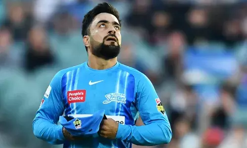 കൊല്ലപ്പെട്ടവരിൽ രാജ്യത്തിനായി കളിക്കുന്നത് സ്വപ്നം കണ്ടിരുന്ന യുവക്രിക്കറ്റ് താരങ്ങളും; പാക്കിസ്ഥാനെതിരായ മത്സരങ്ങളിൽ നിന്ന് പിന്മാറാനുള്ള തീരുമാനത്തെ സ്വാഗതം ചെയ്യുന്നുവെന്നും റാഷിദ് ഖാൻ