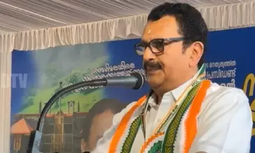 ഗുരുവായൂരില്‍ തൊഴാന്‍ പോയെന്ന് പറഞ്ഞെങ്കിലും ശനിയാഴ്ചത്തെ പരിപാടികളില്‍ നിന്ന് വിട്ടുനില്‍ക്കാനുള്ള തീരുമാനം സൂചനയായി; കെപിസിസി പുന: സംഘടനയിലെ അതൃപ്തിയുടെ പേരില്‍ ഇടഞ്ഞ കെ മുരളീധരനെ അനുനയിപ്പിച്ച് നേതാക്കള്‍; വിശ്വാസ സംരക്ഷണ സംഗമത്തിലേക്ക് മടങ്ങിയെത്തി ക്യാപ്റ്റന്‍