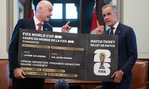 പൊടിപൊടിച്ച് ഫിഫ ലോകകപ്പ് ടിക്കറ്റ് വിൽപ്പന; ആഴ്ചയ്ക്കുള്ളിൽ വിറ്റത് 10 ലക്ഷം ടിക്കറ്റുകള്‍; ഏറ്റവും കൂടുതല്‍ ടിക്കറ്റുകള്‍ വിറ്റഴിച്ചത് ആതിഥേയ രാജ്യങ്ങളിൽ