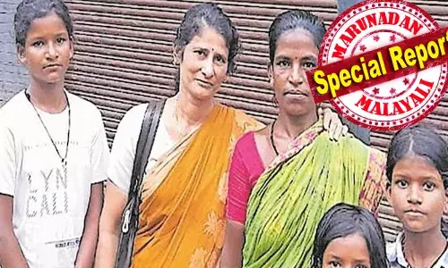 അമ്മയുടെ ഓര്‍മ്മയ്ക്കായുള്ള സ്വര്‍ണം സൂക്ഷിച്ചിരുന്നത് സാരിക്കുള്ളില്‍; പഴയ വസ്ത്രങ്ങള്‍ ചോദിച്ച് നാടോടി സ്ത്രീകള്‍ക്ക് സ്വര്‍ണത്തിന്റെ കാര്യം ഓര്‍ക്കാതെ ആ സാരിയും എടുത്ത് നല്‍കി; സ്വര്‍ണം നഷ്ടമായെന്ന് അറിഞ്ഞ് അവരെ തപ്പി വനജ; ഒടുവില്‍ സാരിക്കുള്ളില്‍ നിന്ന് സ്വര്‍ണം ലഭിച്ചു; നാടോടി സ്ത്രീകള്‍ക്ക് നന്ദി പറഞ്ഞ് വനജ; കൂടെ സ്വര്‍ണം തിരികെ ലഭിച്ചതിന്റെ ആശ്വാസവും