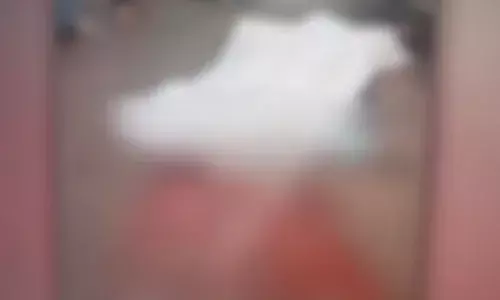 കാടുവെട്ടുന്ന യന്ത്രം ഉപയോഗിച്ച് യുവാവിനെ കഴുത്തറുത്ത് കൊന്നു; സംഭവം മഞ്ചേരിയില്‍; വാക്ക് തര്‍ക്കം പിന്നീട് കൊലപാകത്തിലേക്ക് എത്തുകയായിരുന്നു എന്ന് പോലീസ്