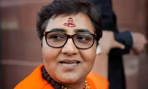 നമ്മുടെ പെൺമക്കൾ അഹിന്ദുക്കളുടെ വീടുകളിൽ പോകുന്നത് തടയണം, അനുസരിച്ചില്ലെങ്കിൽ കാലു തല്ലിയൊടിക്കണം; ഓടിപ്പോകാൻ തയ്യാറായി നിൽക്കുന്നവരുടെ കാര്യത്തിൽ ജാഗ്രത വേണമെന്നും പ്രജ്ഞാ സിങ് ഠാക്കൂർ