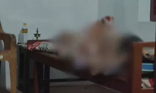 ഫോൺ വിളിച്ചിട്ട് പ്രതികരണമില്ല, വീടിന്റെ വാതിൽ തുറന്നു തന്നെ; പാലക്കാട് വയോധികനെ വീടിനുള്ളിൽ മരിച്ച നിലയിൽ കണ്ടെത്തി; അന്വേഷണം ആരംഭിച്ച് പോലീസ്