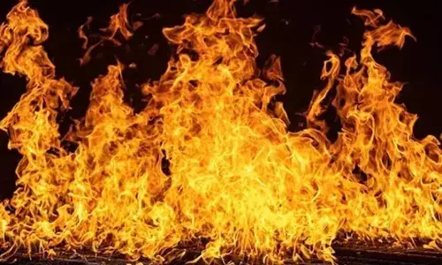 ഗ്യാസ് സിലിണ്ടറില്‍ നിന്നും തീ പടര്‍ന്നു; വയോധികയ്ക്കും രക്ഷിക്കാന്‍ ചെന്ന മരുമകള്‍ക്കും പൊള്ളല്‍