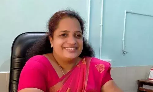 കോടതി നടപടി മൊബൈല്‍ ഫോണില്‍ ചിത്രീകരിച്ചു; സിപിഎം വനിതാ നേതാവിന് 1000 രൂപ പിഴയിട്ട് കോടതി