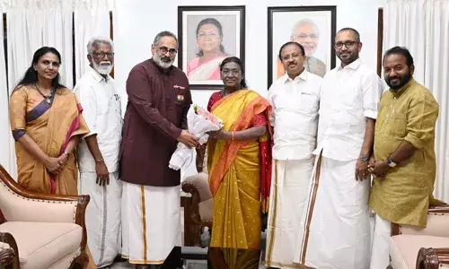 രാഷ്ട്രപതി ദ്രൗപദി മുര്‍മുവുമായി കൂടിക്കാഴ്ച നടത്തി ബി ജെ പി പ്രതിനിധിസംഘം; ശബരിമല സ്വര്‍ണക്കൊളള അടക്കമുള്ള വിഷയങ്ങളില്‍ ആശങ്ക ധരിപ്പിച്ച് രാജീവ് ചന്ദ്രശേഖറിന്റെ നേതൃത്വത്തിലുള്ള സംഘം