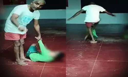 മുത്തശ്ശിയെ ഫോണ്‍ വിളിച്ചു; ഒമ്പത് വയസുകാരനെ നിലത്തിട്ട് ചവിട്ടിയും കൈപിടിച്ചു തിരിച്ചും ക്രൂരമായി മര്‍ദിച്ച് പ്രധാനാധ്യാപകന്‍: അറസ്റ്റ് ചെയ്ത് പോലിസ്