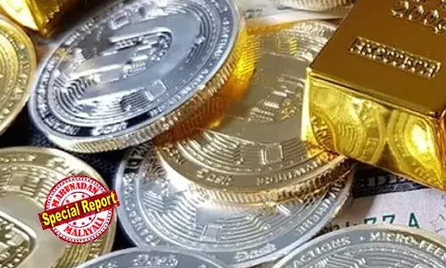 ഗുരുവായൂര്‍ ക്ഷേത്രത്തില്‍ കാണിക്കയായി ഭക്തര്‍ സമര്‍പ്പിക്കുന്നത് 25 കിലോഗ്രാം വരെ സ്വര്‍ണവും 150 കിലോഗ്രാം വരെ വെള്ളിയും; തീര്‍ത്ഥാടന കാലത്ത് ശബരിമലയില്‍ വഴിപാടായി എത്തുന്നത് 15 കിലോഗ്രാം സ്വര്‍ണ്ണം;  സ്വര്‍ണവില കുതിക്കുമ്പോഴും വഴിപാട് പെട്ടിയില്‍ പൊന്‍തിളക്കം; ഓഡിറ്റില്‍ കണ്ടെത്തിയത് വന്‍ ക്രമക്കേടുകള്‍