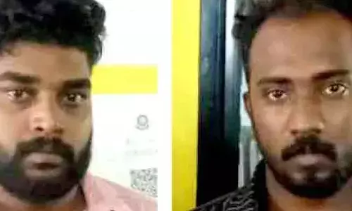 ബൈ​പാ​സി​ലൂടെ പോകുന്നവരെ നോട്ടം വെയ്ക്കും; സ്‌​കൂ​ട്ട​ര്‍ യാ​ത്ര​ക്കാ​രെ തടഞ്ഞുനിർത്തി ഭീഷണിപ്പെടുത്തി പണം തട്ടുന്നത് സ്ഥിരം പരിപാടി; പ്രതികളെ പൊക്കി പോലീസ്