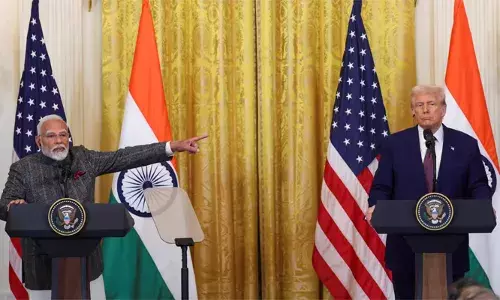 ട്രംപുമായി ഉടന്‍ കൂടിക്കാഴ്ചയില്ല; ആസിയാന്‍ ഉച്ചകോടിയില്‍ പ്രധാനമന്ത്രി നേരിട്ട് പങ്കെടുക്കില്ല; ഉച്ചകോടിയില്‍ വെര്‍ച്വലായി മാത്രമേ പങ്കെടുക്കു എന്ന് വ്യക്തമാക്കി ട്വീറ്റ്; ഇന്ത്യ-യുഎസ് വ്യാപാര കരാര്‍ പ്രഖ്യാപനത്തിനും സാധ്യത മങ്ങി; ട്രംപിന്റെ നിയന്ത്രണത്തിലാകാന്‍ മോദി ആഗ്രഹിക്കുന്നില്ലെന്ന് പരിഹസിച്ച് കോണ്‍ഗ്രസ്