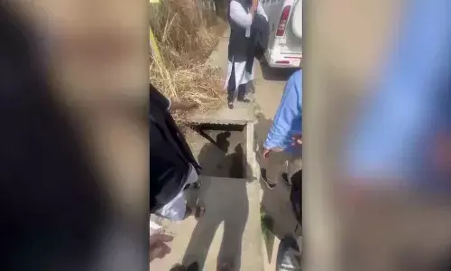 പാലക്കാട് നഗരത്തിലെ കാനയില്‍ വീണ് വിദ്യാര്‍ഥിനിക്ക് പരിക്കേറ്റു; പെണ്‍കുട്ടി അപകടത്തില്‍ പെട്ടത് അഴുക്ക് ചാലിന്റെ സ്ലാബ് തകര്‍ന്ന് വീണ്