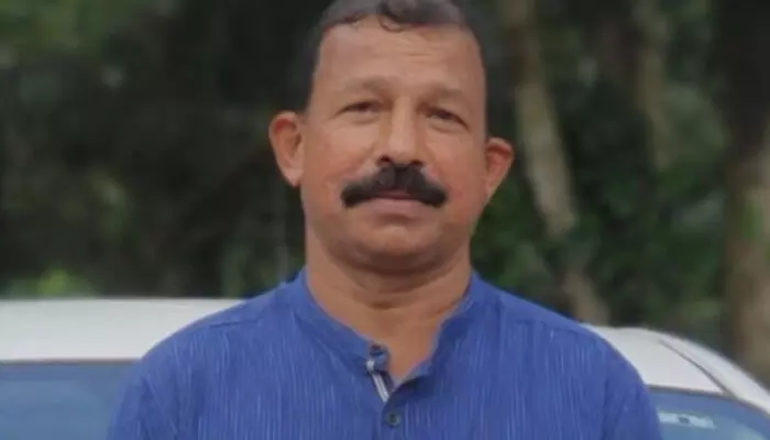 റൂമിലെ എസി ഇറക്കുന്നതിനിടെ തളർന്നുവീണു; സൗദിയിൽ ചികിത്സയിലിരുന്ന പ്രവാസി മലയാളി മരിച്ചു; കണ്ണീരോടെ കുടുംബം റൂമിലെ എസി ഇറക്കുന്നതിനിടെ തളർന്നുവീണു; സൗദിയിൽ ചികിത്സയിലിരുന്ന പ്രവാസി മലയാളി മരിച്ചു; കണ്ണീരോടെ കുടുംബം