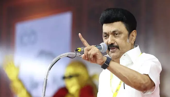 ഇനി എത്ര കോടി തന്നാലും ആ പദ്ധതി ഇവിടെ നടക്കില്ല; നിലപാടുകളിൽ വെള്ളം ചേർക്കാൻ ഇല്ലെന്നും മറുപടി; ചർച്ചയായി പിഎം ശ്രീയിലെ എം കെ സ്റ്റാലിന്റെ വാക്കുകൾ ഇനി എത്ര കോടി തന്നാലും ആ പദ്ധതി ഇവിടെ നടക്കില്ല; നിലപാടുകളിൽ വെള്ളം ചേർക്കാൻ ഇല്ലെന്നും മറുപടി; ചർച്ചയായി പിഎം ശ്രീയിലെ എം കെ സ്റ്റാലിന്റെ വാക്കുകൾ