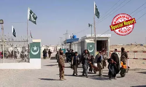 പാക്കിസ്ഥാന്‍ ഭരണകൂടം യുദ്ധക്കൊതിയില്‍; വിലക്കയറ്റത്തില്‍ പൊറുതിമുട്ടി പാക്ക് ജനത; അഫ്ഗാനുമായുള്ള സംഘര്‍ഷം കനത്ത തിരിച്ചടിയായി;  അതിര്‍ത്തിയില്‍ കുടുങ്ങിയത് 5,000 കണ്ടെയ്നറുകള്‍; ഒരു കിലോ തക്കാളിക്ക് 600 രൂപ; അവശ്യവസ്തുക്കള്‍ കിട്ടാനില്ല; കടുത്ത പ്രതിസന്ധിയിലെന്ന് റിപ്പോര്‍ട്ട്