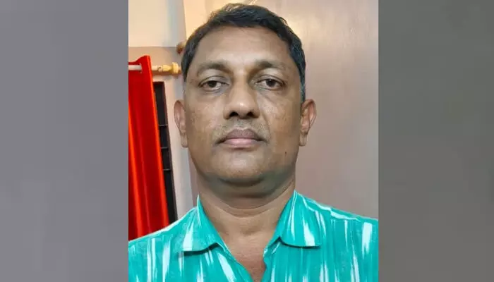 ഉന്നതര്ക്കിടയില് രാസലഹരിയുടെ വ്യാപാരം;  എംഡിഎംഎയും ഹാഷിഷ് ഓയിലുമായി ഒരാള് പിടിയില് ഉന്നതര്ക്കിടയില് രാസലഹരിയുടെ വ്യാപാരം;  എംഡിഎംഎയും ഹാഷിഷ് ഓയിലുമായി ഒരാള് പിടിയില്