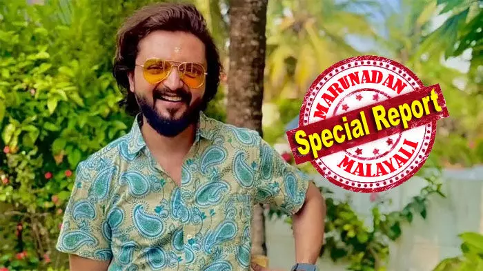 ഇനിയുമേറെ മുന്നോട്ടു പോകാനുണ്ട്... ചികിത്സാ കാലാവധി 6 മാസം വരെ നീണ്ടേക്കാം... അതിനിടയില് അത്ഭുതങ്ങള് സംഭവിച്ച കഥകള് ഇവിടെ പലരും പറഞ്ഞു കേള്ക്കുന്നതും ഞങ്ങള്ക്ക് ആത്മവിശ്വാസം പകരുന്നുണ്ട്; സിനിമാ വിശേഷം കേള്ക്കുമ്പോള് റെസ്പോണ്സ്; പ്രാര്ത്ഥനകള് തുടരാം; രാജേഷ് കേശവ് തിരിച്ചു വരവിന്റെ പാതയില് ഇനിയുമേറെ മുന്നോട്ടു പോകാനുണ്ട്... ചികിത്സാ കാലാവധി 6 മാസം വരെ നീണ്ടേക്കാം... അതിനിടയില് അത്ഭുതങ്ങള് സംഭവിച്ച കഥകള് ഇവിടെ പലരും പറഞ്ഞു കേള്ക്കുന്നതും ഞങ്ങള്ക്ക് ആത്മവിശ്വാസം പകരുന്നുണ്ട്; സിനിമാ വിശേഷം കേള്ക്കുമ്പോള് റെസ്പോണ്സ്; പ്രാര്ത്ഥനകള് തുടരാം; രാജേഷ് കേശവ് തിരിച്ചു വരവിന്റെ പാതയില്