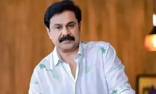 അര്‍ധരാത്രി നടന്‍ ദിലീപിന്റെ വീട്ടില്‍ അതിക്രമിച്ചുകയറിയത് മദ്യലഹരിയിൽ; യുവാവിനെ സുരക്ഷാ ജീവനക്കാർ തടഞ്ഞുവെച്ചു; മോഷണശ്രമമല്ലെന്ന് പോലീസ്; പിടിയിലായത് മലപ്പുറത്തുകാരൻ അഭിജിത്ത്