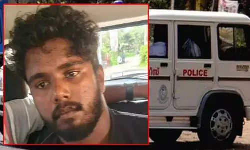 സാധനം വാങ്ങാനെന്ന വ്യാജേന കടയിലെത്തി; ഇതുപോലെ ഒരെണ്ണം അമ്മക്ക് വാങ്ങണമെന്ന് പറഞ്ഞ് കടയുടമയുടെ സ്വർണമാല ഊരി വാങ്ങി; തക്കം നോക്കി രണ്ടര പവന്റെ മാലയുമായി മുങ്ങി; 21കാരൻ പിടിയിൽ