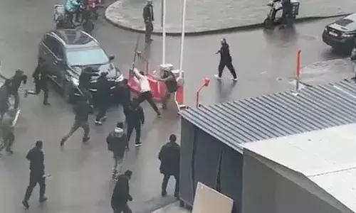 മോസ്‌കോയില്‍ നാട്ടുകാരെ ആക്രമിച്ച് കുടിയേറ്റക്കാര്‍; വൈറലായ കൂട്ടത്തല്ലില്‍ 11 പേര്‍ അറസ്റ്റില്‍; നിരവധി പേര്‍ക്ക് പരിക്ക്