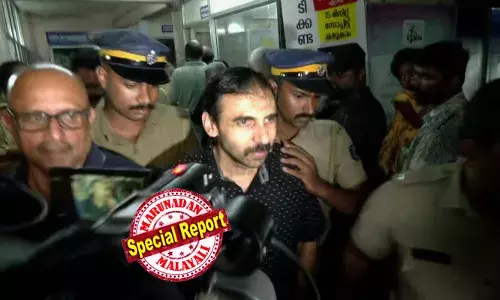 ഉണ്ണികൃഷ്ണന്‍ പോറ്റി ബെംഗളൂരുവില്‍ നടത്തിയത് കോടികളുടെ ഭൂമി ഇടപാടുകള്‍; സ്ഥലവും കെട്ടിടങ്ങളും വാങ്ങി കൂട്ടി; ബെംഗളൂരുവിലെ ഫ്‌ലാറ്റില്‍ നിന്ന് റിയല്‍ എസ്റ്റേറ്റ് രേഖകളും സ്വര്‍ണാഭരണങ്ങളും പിടിച്ചെടുത്ത് എസ്‌ഐടി; ശബരിമല സ്വര്‍ണക്കൊള്ളയില്‍ തെളിവെടുപ്പ് തുടരുന്നു