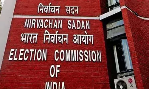 കേന്ദ്ര തെരഞ്ഞെടുപ്പ് കമ്മീഷന്റെ വാര്‍ത്താ സമ്മേളനം നാളെ; കേരളമടക്കമുള്ള സംസ്ഥാനങ്ങളില്‍ എസ്‌ഐആര്‍ തീയതി പ്രഖ്യാപിച്ചേക്കും