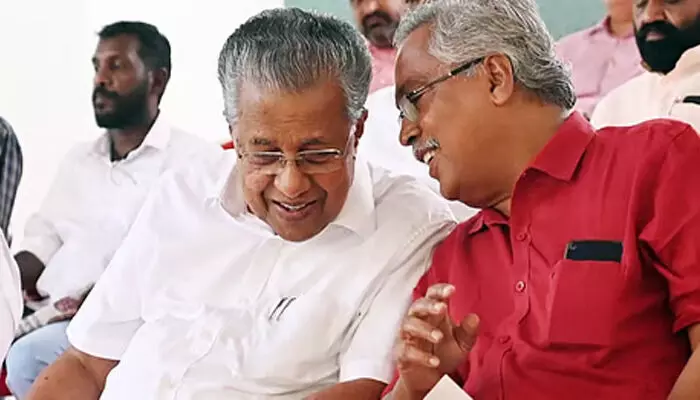 മുഖ്യമന്ത്രിയുമായുള്ള ചര്ച്ചയെ പോസിറ്റീവായി കണ്ടെങ്കിലും ബിനോയ് വിശ്വത്തിന്റെ തീരുമാനം നെഗറ്റീവ്; സമവായ നിര്ദ്ദേശം അംഗീകരിക്കില്ല; സിപിഐ മന്ത്രിമാര് മന്ത്രിസഭായോഗത്തില് പങ്കെടുക്കില്ല; ബുധനാഴ്ചത്തെ യോഗത്തില് നിന്നും വിട്ടുനില്ക്കും; പി എംശ്രീയില് വല്യേട്ടന്റെ അനുനയശ്രമം തള്ളി നിലപാട് കടുപ്പിച്ച് സിപിഐ മുഖ്യമന്ത്രിയുമായുള്ള ചര്ച്ചയെ പോസിറ്റീവായി കണ്ടെങ്കിലും ബിനോയ് വിശ്വത്തിന്റെ തീരുമാനം നെഗറ്റീവ്; സമവായ നിര്ദ്ദേശം അംഗീകരിക്കില്ല; സിപിഐ മന്ത്രിമാര് മന്ത്രിസഭായോഗത്തില് പങ്കെടുക്കില്ല; ബുധനാഴ്ചത്തെ യോഗത്തില് നിന്നും വിട്ടുനില്ക്കും; പി എംശ്രീയില് വല്യേട്ടന്റെ അനുനയശ്രമം തള്ളി നിലപാട് കടുപ്പിച്ച് സിപിഐ