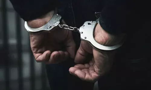 തഞ്ചാവൂരില്‍  വിദ്യാര്‍ഥിനികളെ പീഡിപ്പിച്ച അധ്യാപകന്‍ അറസ്റ്റില്‍; വിവരം മറച്ചുവെച്ച പ്രധാനാധ്യാപികയെയും കസ്റ്റഡിയില്‍ എടുത്ത് പോലിസ്: നിരവധി കുട്ടികള്‍ പീഡനത്തിന് ഇരയായതായി റിപ്പോര്‍ട്ട്