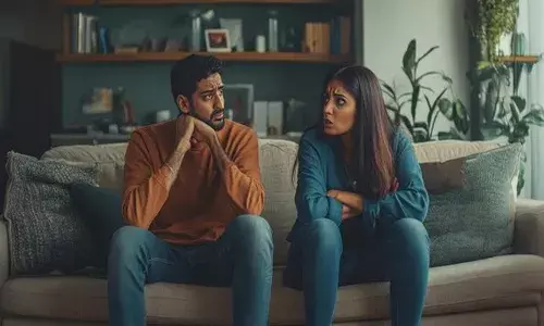 സ്ത്രീകളുമായി ഹോട്ടൽ റൂമുകളിൽ നേരം ചിലവഴിക്കുന്നത് സ്ഥിരം പരിപാടി; ആവശ്യമില്ലാത്ത കുറെ വഴിവിട്ട ബന്ധങ്ങൾ; കേട്ടപാതി കലി കയറി വീട്ടിൽ ഓടിയെത്തി ഭാര്യ; എല്ലാത്തിനും കാരണം ആ പ്രവചനം