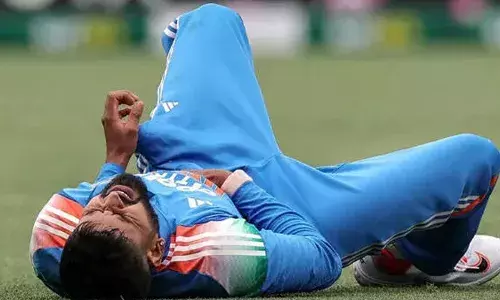 ശ്രേയസിനെ സ്‌കാനിംഗിന് വിധേയാനാക്കിയപ്പോള്‍ പ്ലീഹയില്‍ മുറിവുണ്ടായതായി കണ്ടെത്തി;  ആരോഗ്യനിലയില്‍ നിലവില്‍ പുരോഗതി;  ഇന്ത്യന്‍ താരത്തെ ഐസിയുവില്‍ നിന്ന് മാറ്റിയതായി റിപ്പോര്‍ട്ട്;  ആശങ്കപ്പെടേണ്ട സാഹചര്യമില്ലെന്ന് ബിസിസിഐ