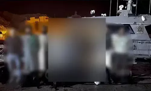 ഒമാനിലേക്ക് അനധികൃതമായി കടക്കാൻ ശ്രമം; പതിനെട്ട് ഏഷ്യൻ പൗരൻമാരെ പിടികൂടി പോലീസ്; കടുത്ത നടപടി സ്വീകരിക്കുമെന്ന് അധികൃതർ