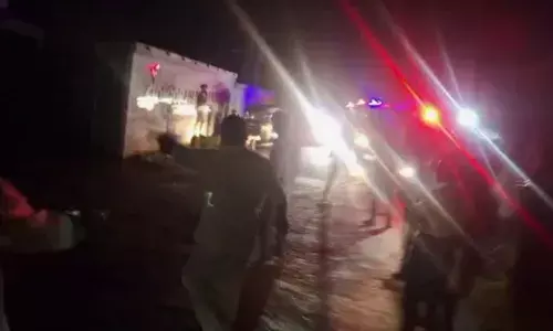 പ്ലൈവുഡ് കമ്പനിയിലെ ബോയിലർ പൊട്ടിത്തെറിച്ച് വൻ അപകടം; ഒരാൾക്ക് ജീവൻ നഷ്ടമായി; രണ്ടുപേരുടെ നില അതീവ ഗുരുതരമായി തുടരുന്നു; ആശുപത്രിയിൽ പ്രവേശിപ്പിച്ചു; ദാരുണ സംഭവം കാസർകോട്