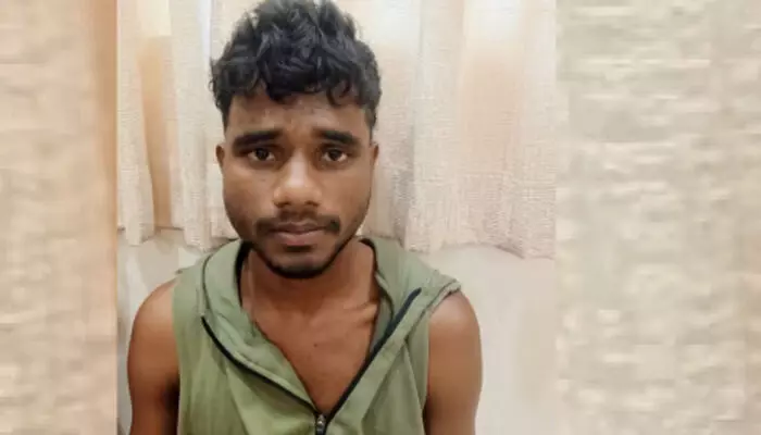 പിടിയിലായ വെൺപകൽ സ്വദേശിയുമായി പാറശ്ശാല പോലീസ് നേരെ വിട്ടത് ബെംഗളൂരുവിലേക്ക്; അന്വേഷണത്തിനിടെ വിരുതൻ കുടുങ്ങി; ലഹരി കേസിൽ മലയാളി നഴ്സിങ് വിദ്യാർഥിയെ പൊക്കി പിടിയിലായ വെൺപകൽ സ്വദേശിയുമായി പാറശ്ശാല പോലീസ് നേരെ വിട്ടത് ബെംഗളൂരുവിലേക്ക്; അന്വേഷണത്തിനിടെ വിരുതൻ കുടുങ്ങി; ലഹരി കേസിൽ മലയാളി നഴ്സിങ് വിദ്യാർഥിയെ പൊക്കി