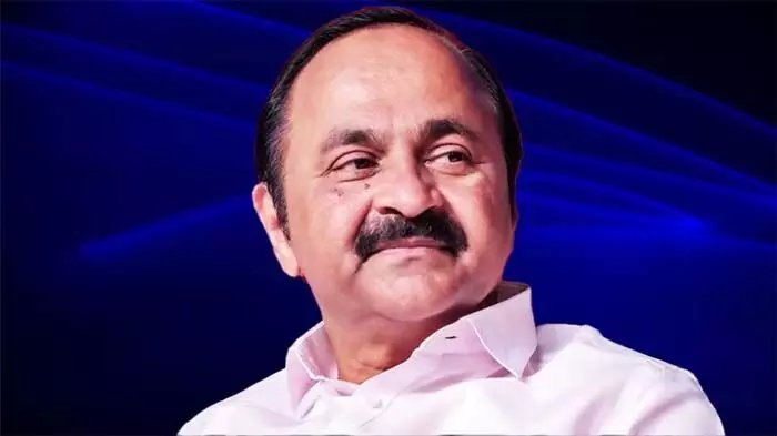 തീവ്ര വോട്ടര് പട്ടിക പരിഷ്കരണം തിരഞ്ഞെടുപ്പ് അട്ടിമറിക്കാനുള്ള അജണ്ട; രാഷ്ട്രീയ ലക്ഷ്യത്തോടെയുള്ള തീരുമാനം പിന്വലിക്കണം; തിരഞ്ഞെടുപ്പ് അട്ടിമറിക്കാനുള്ള നീക്കത്തിന് തിരഞ്ഞെടുപ്പ് കമ്മിഷന് കൂട്ടുനില്ക്കുന്നത് ജനാധിപത്യത്തെ ദുര്ബലപ്പെടുത്തും: വി ഡി സതീശന് തീവ്ര വോട്ടര് പട്ടിക പരിഷ്കരണം തിരഞ്ഞെടുപ്പ് അട്ടിമറിക്കാനുള്ള അജണ്ട; രാഷ്ട്രീയ ലക്ഷ്യത്തോടെയുള്ള തീരുമാനം പിന്വലിക്കണം; തിരഞ്ഞെടുപ്പ് അട്ടിമറിക്കാനുള്ള നീക്കത്തിന് തിരഞ്ഞെടുപ്പ് കമ്മിഷന് കൂട്ടുനില്ക്കുന്നത് ജനാധിപത്യത്തെ ദുര്ബലപ്പെടുത്തും: വി ഡി സതീശന്