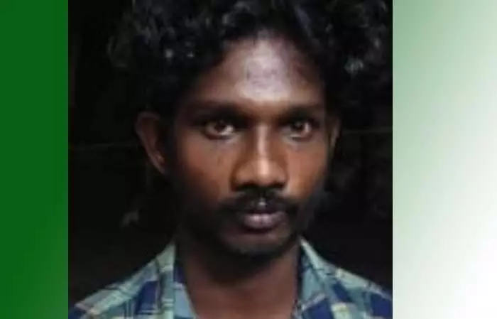 ബസ് യാത്രയ്ക്കിടെ പരിചയപ്പെട്ട് സ്നേഹബന്ധത്തിലായി: പിന്നീട് ലൈംഗികാതിക്രമം: സ്വകാര്യ ബസ് കണ്ടക്ടറെ അറസ്റ്റ് ചെയ്ത് ആറന്മുള പോലീസ് ബസ് യാത്രയ്ക്കിടെ പരിചയപ്പെട്ട് സ്നേഹബന്ധത്തിലായി: പിന്നീട് ലൈംഗികാതിക്രമം: സ്വകാര്യ ബസ് കണ്ടക്ടറെ അറസ്റ്റ് ചെയ്ത് ആറന്മുള പോലീസ്