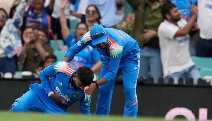 ആരാധകര് കാത്തിരുന്ന ആശ്വാസകരമായ വാര്ത്ത; ശ്രേയസ് അയ്യരിന്റെ ശസ്ത്രക്രിയ പൂര്ത്തിയായി; താരം സുഖം പ്രാപിച്ച് വരികയാണെന്ന് റിപ്പോര്ട്ട് ആരാധകര് കാത്തിരുന്ന ആശ്വാസകരമായ വാര്ത്ത; ശ്രേയസ് അയ്യരിന്റെ ശസ്ത്രക്രിയ പൂര്ത്തിയായി; താരം സുഖം പ്രാപിച്ച് വരികയാണെന്ന് റിപ്പോര്ട്ട്